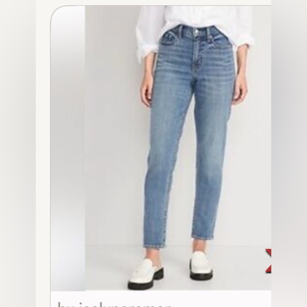 New with tags Old Navy Classic high rise wow straight Jeans blue color stretchy